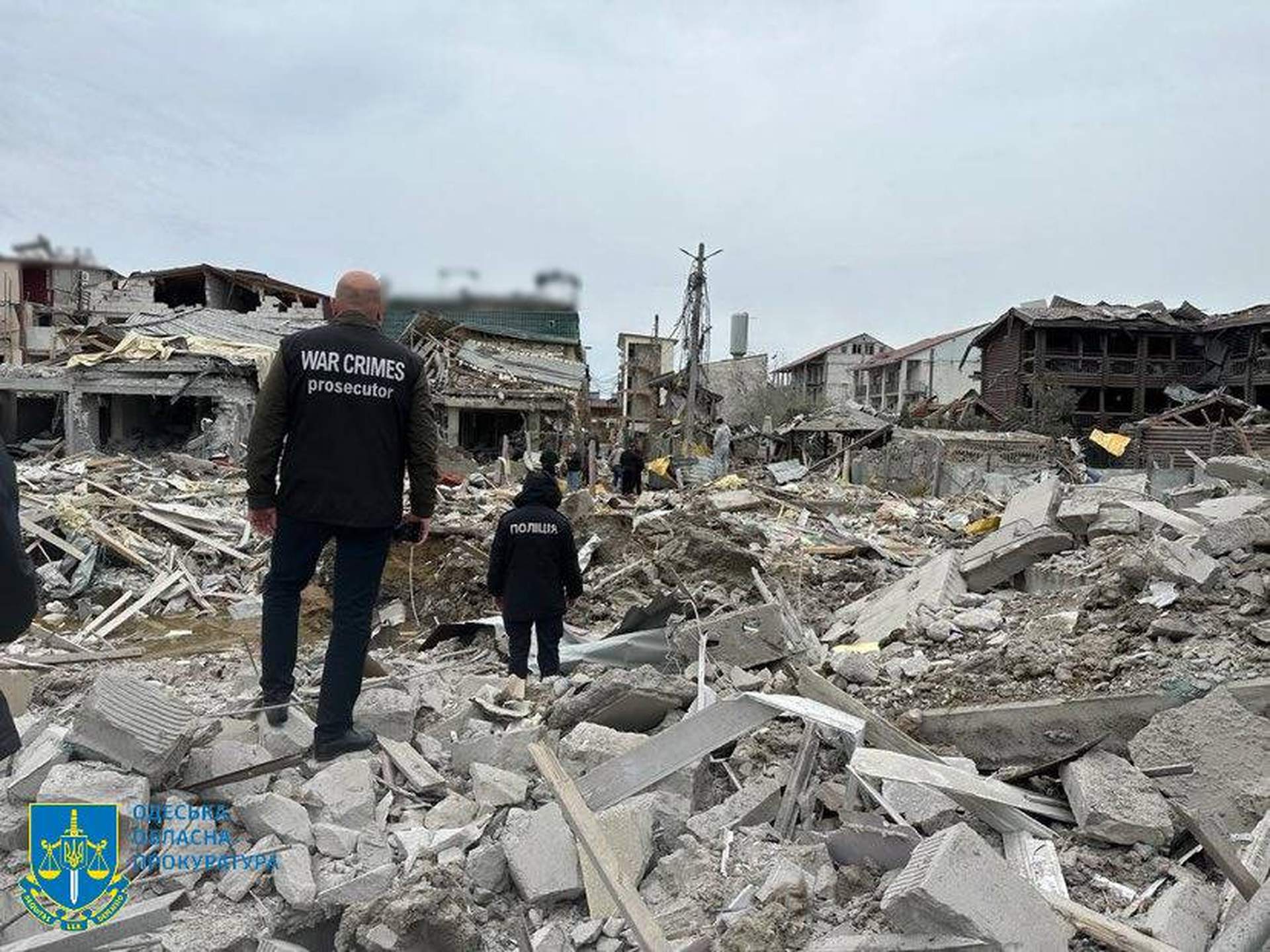 Ворожі ракети знищили базу відпочинку та склад Червоного Хреста на Одещині