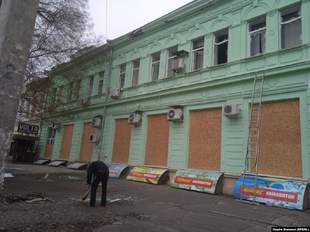 Kherson Entrepreneur Secures 3M Contract for Repair Work After Shelling