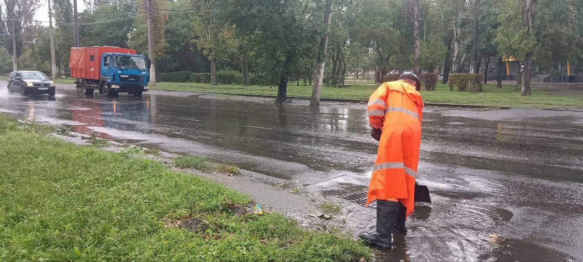 В Одесі відновили рух транспорту, що зупинили через негоду