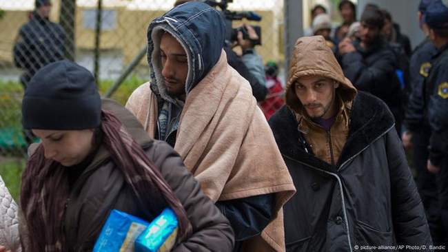 Біженці, ілюстративне фото. ФОТО: Фото: picture-alliance/AP Photo/D. Bandic