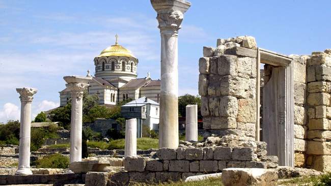Chersonese, 2004. PHOTO: Efrem Lukatsky