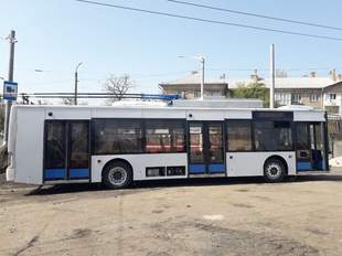 У Миколаєві дали нове життя громадському транспорту, який пошкодили окупанти