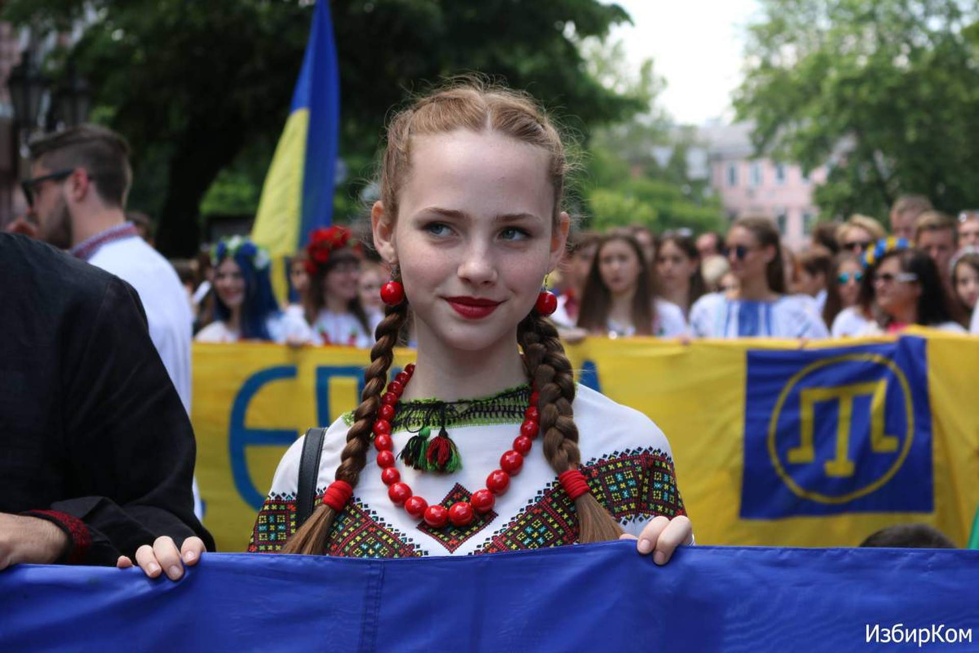 В Одессе состоялся VIII Мегамарш в вышиванках