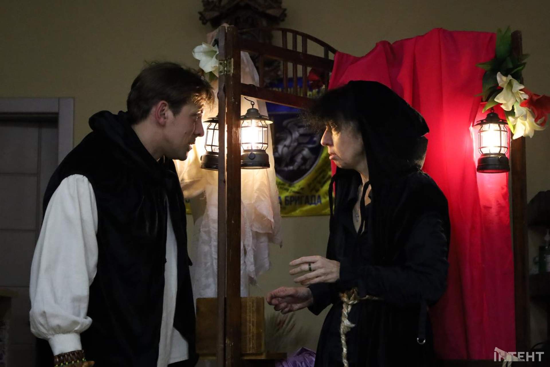 Між свободою і золотою кліткою: в Одесі відбулася вистава за поемою Ліни Костенко