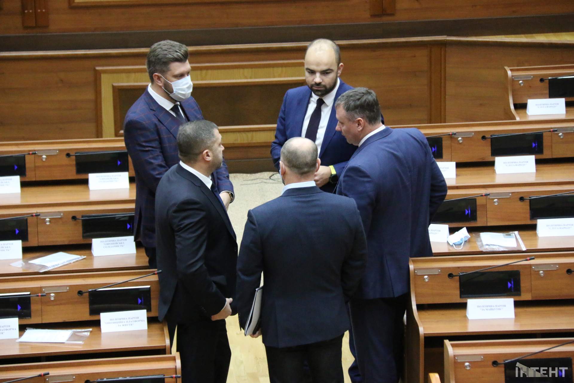 Перша сесія нової Одеської обласної ради в кадрах