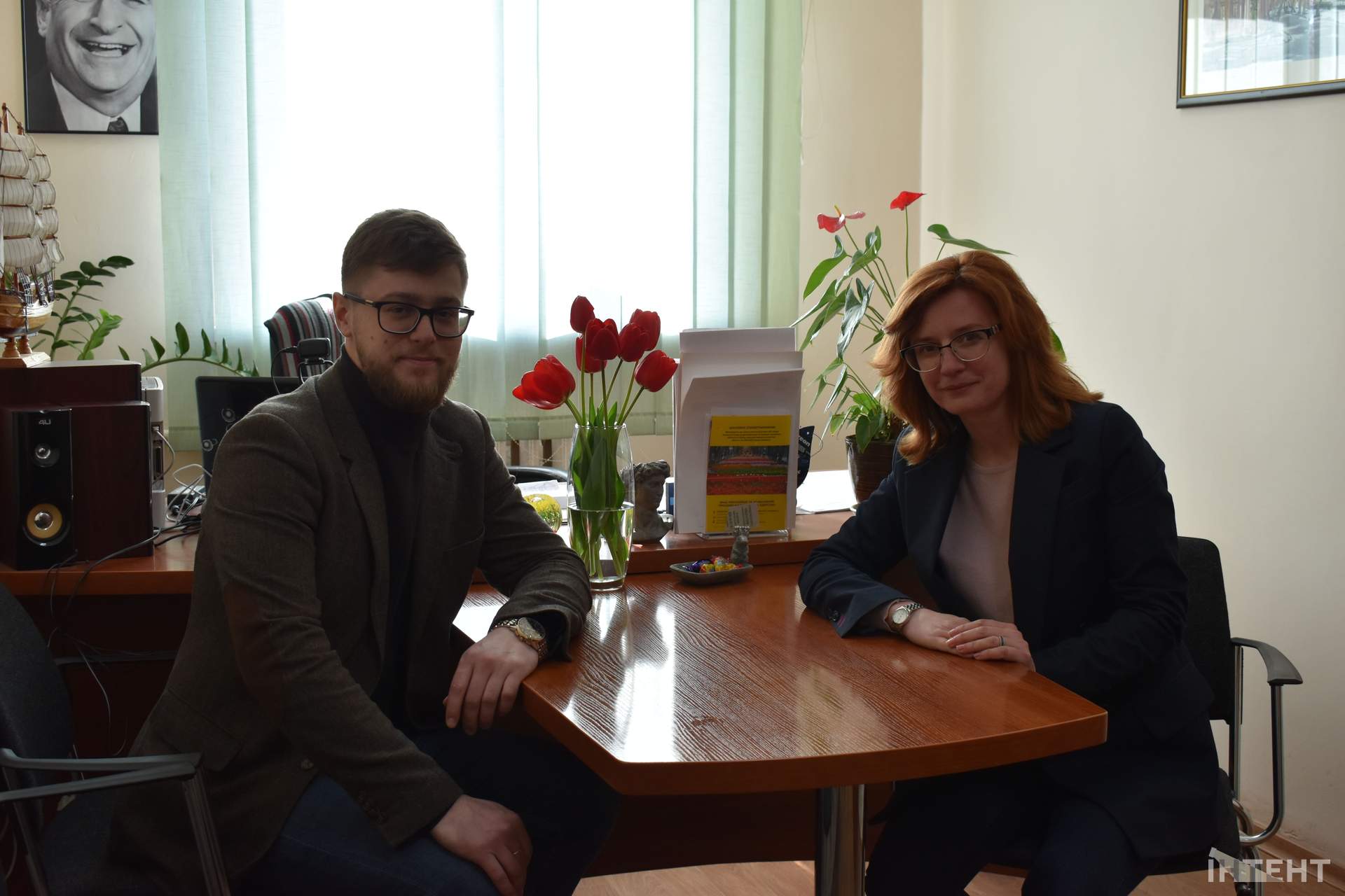 Екскурсія кабінетами "Суспільного": поєднання різних епох одеського телебачення