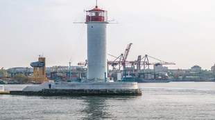 Угорська нафтова компанія прагне доступу до Одеського порту