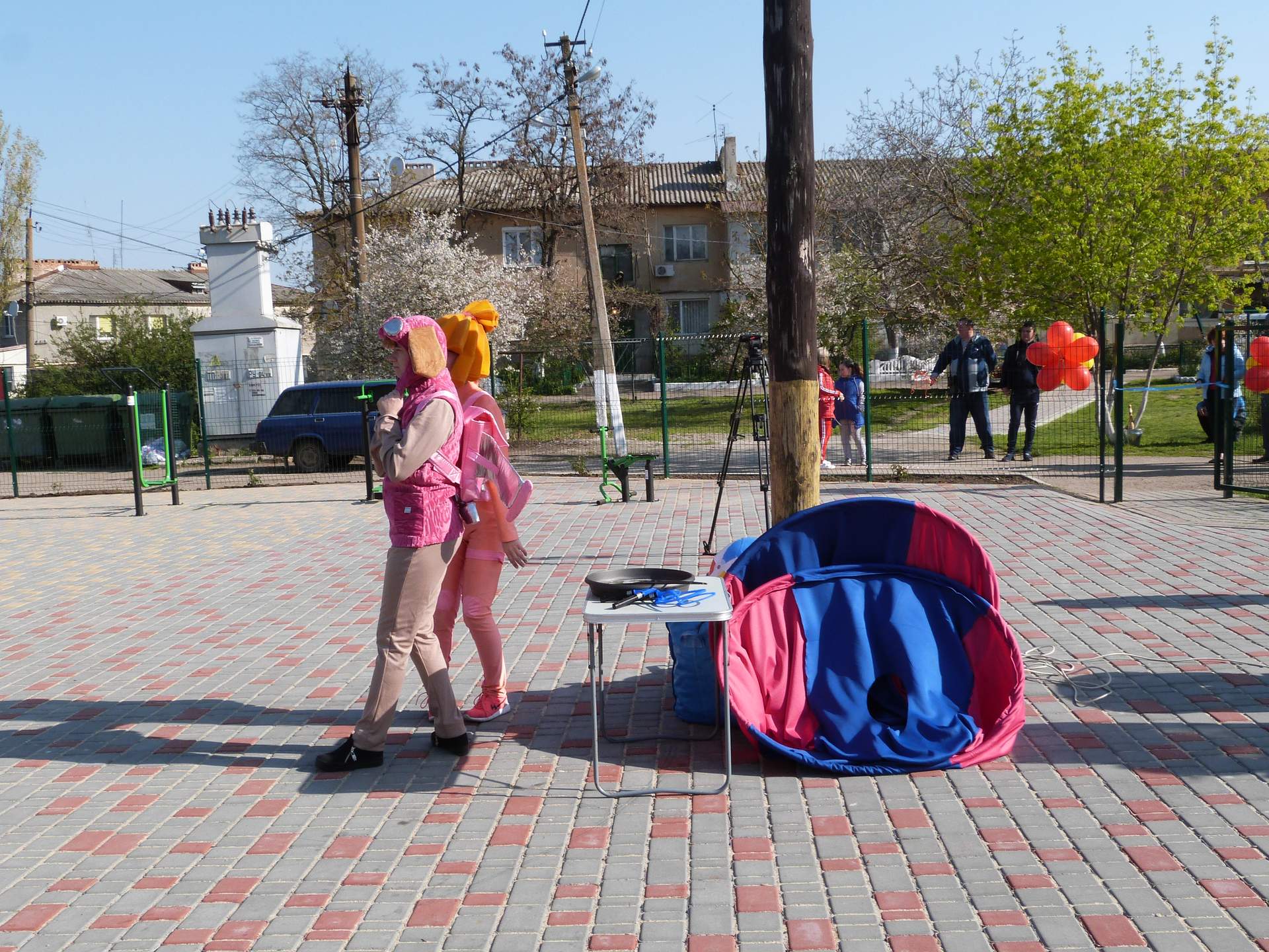 У Доброславі відкрили дитячий майданчик