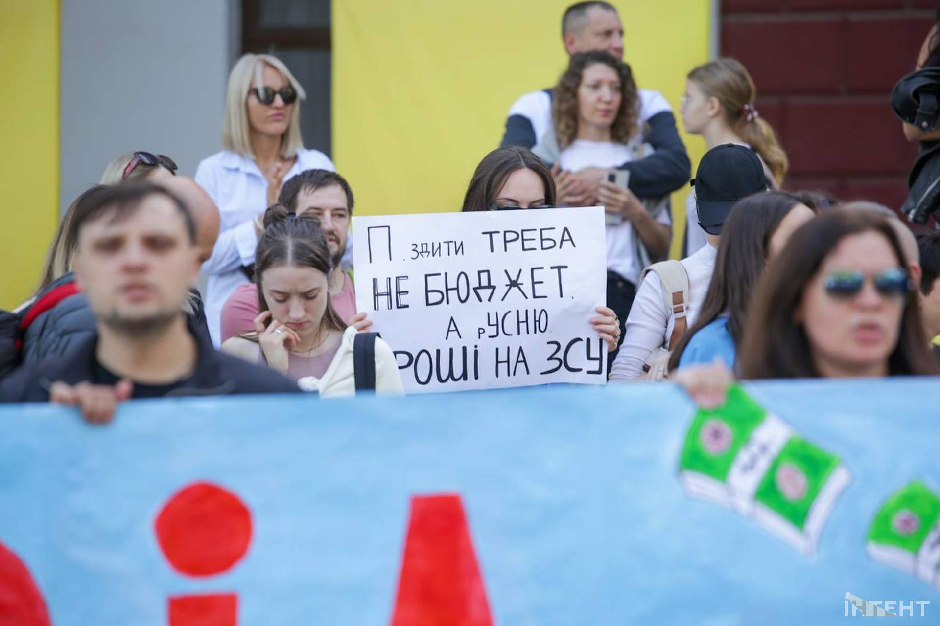Одесити восьмий тиждень поспіль пікетували мерію