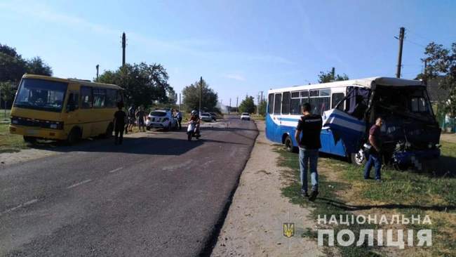 В больнице 19 человек: полиция расследует нарушение ПДД, из-за которого столкнулись две маршрутки