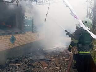 Вогнеборці ліквідували наслідки російських обстрілів на Херсонщині