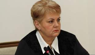 Суд дал адвокатам бывшей заместительницы мэра Зинаиды Цвиринько меньше месяца на ознакомление с делом "Виктории"
