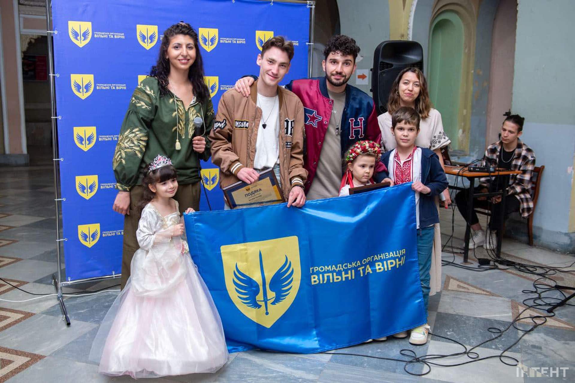 В Одесі нагородили волонтерів відзнаками: хто отримав нагороду