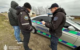 На Миколаївщині затримано топчиновника Укртрансбезпеки на мільйонних поборах з перевізників