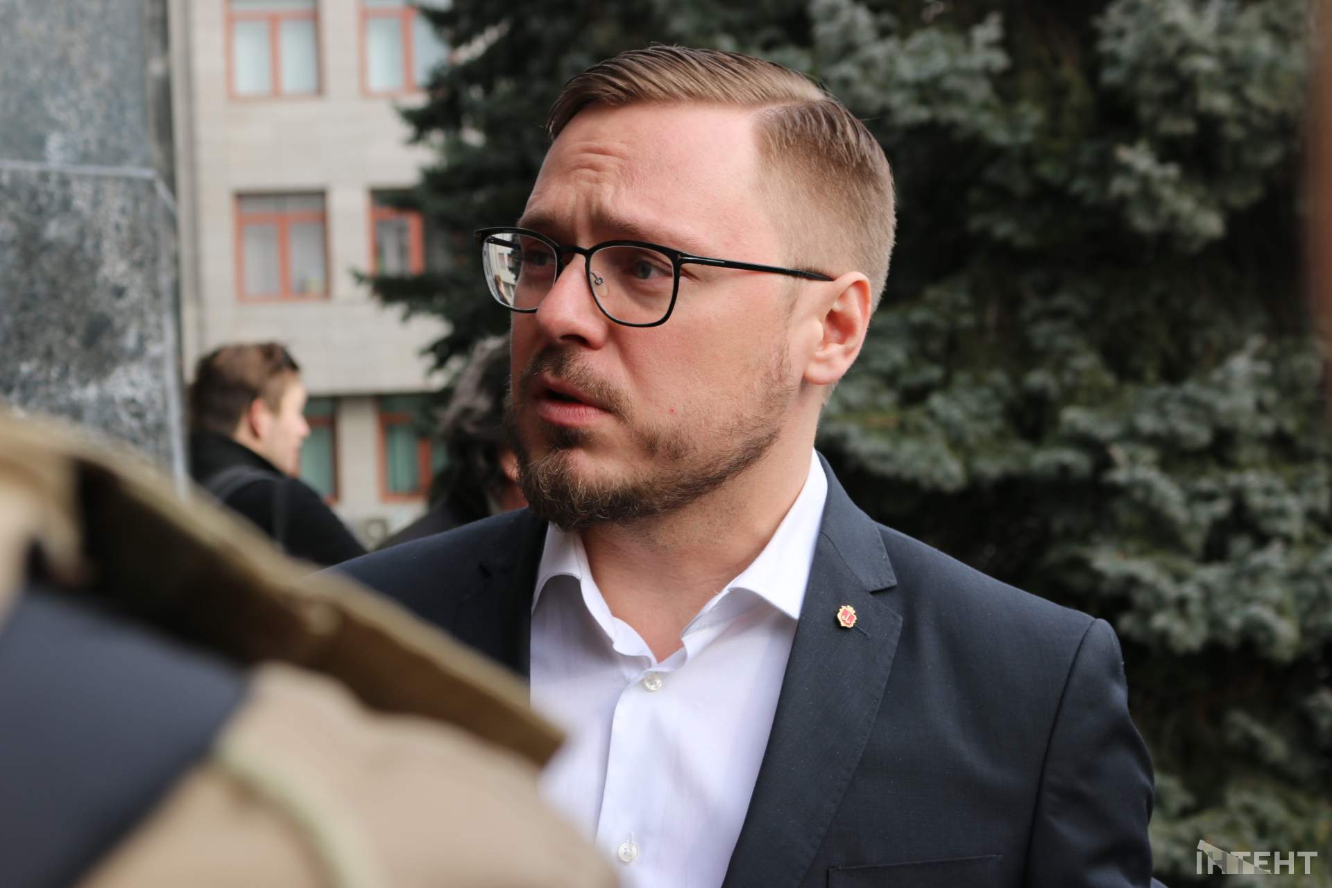 Сесія Одеської обласної ради: мітинг ззовні і напруга всередині