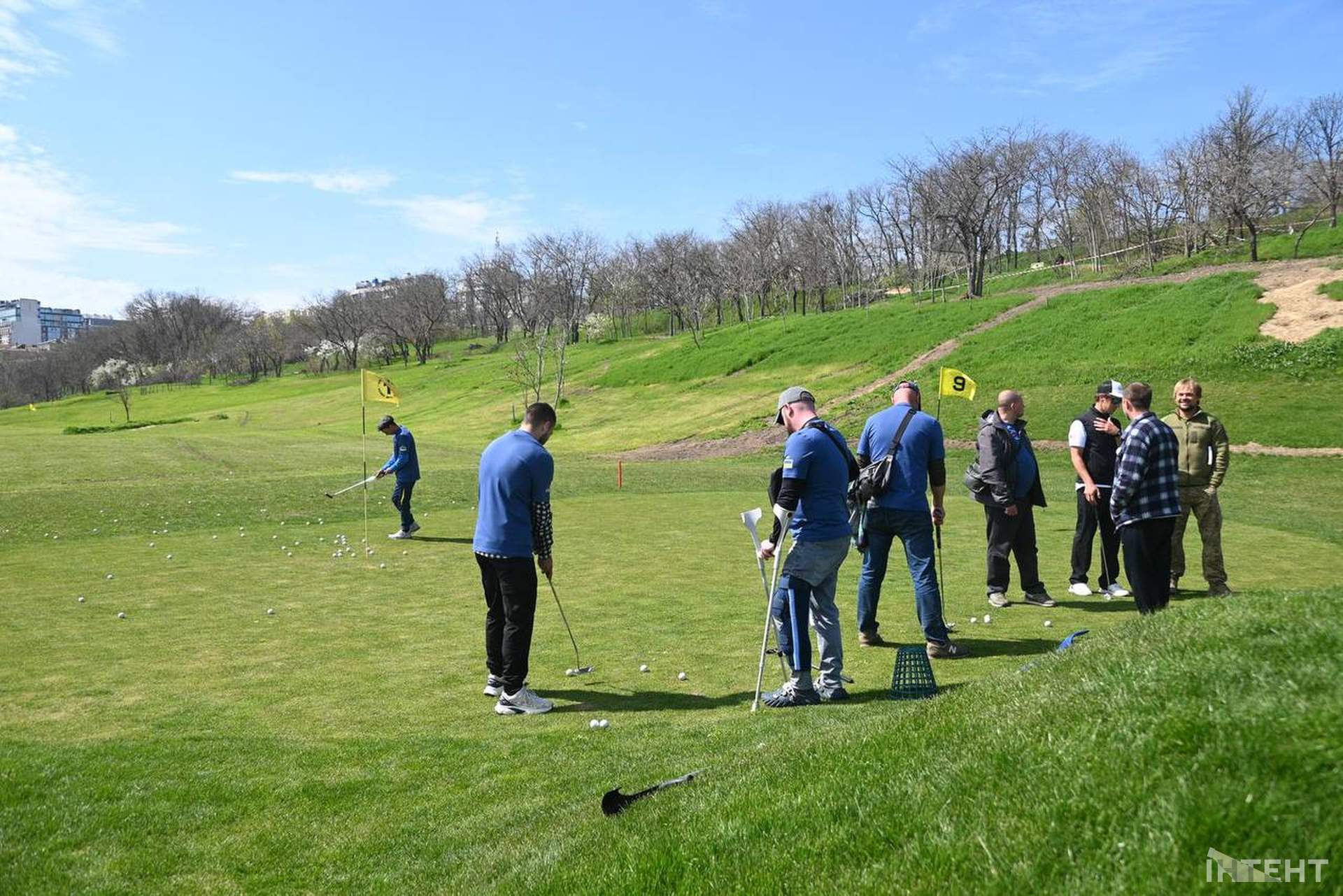 Одеських ветеранів познайомили з улюбленою грою Трампа