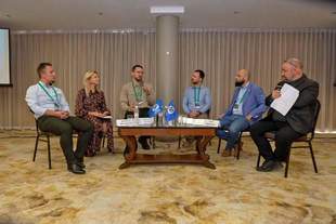 Посадовці Херсонщини пішли навчатися до Школи відновлення