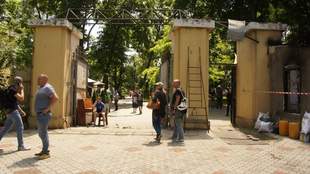 Суд начал накладывать аресты на имущество активистов из-за «Летнего театра»