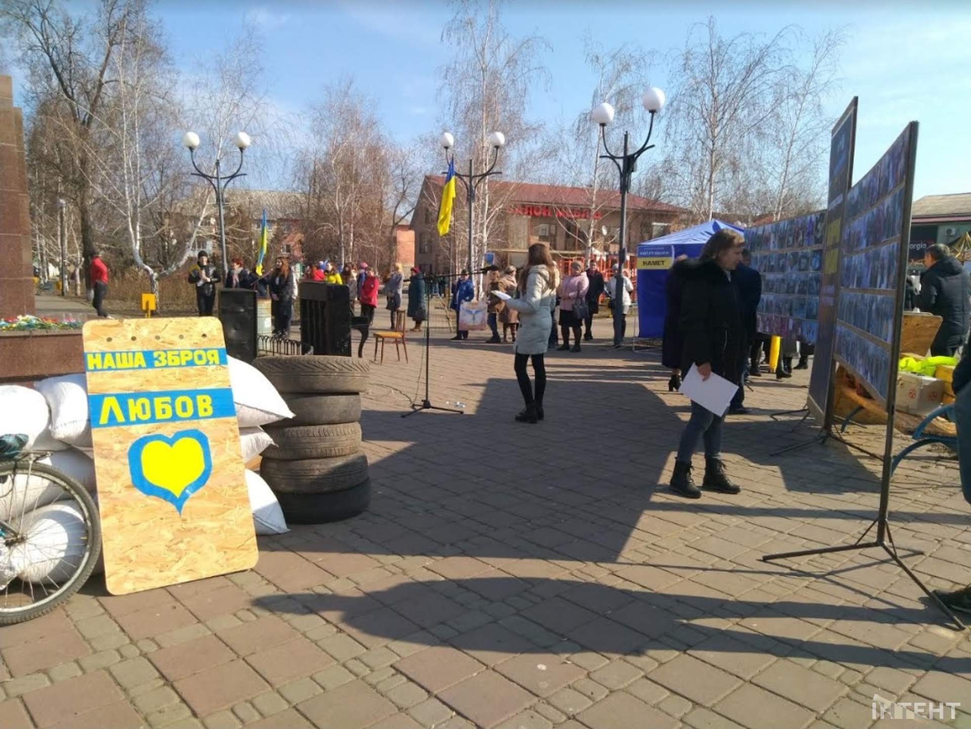 В Роздільній відбувся мітинг-реквієм пам’яті Героїв Небесної Сотні