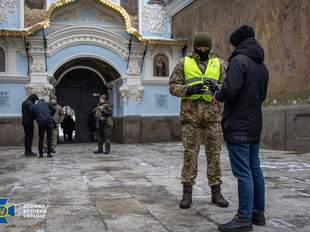 Президентові доведеться розглянути петицію  про заборону в Україні діяльності московського патріархату (оновлено)