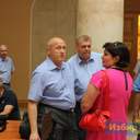 Неожиданная сессия Одесского горсовета: оцепление вокруг мэрии и сбор ради одного вопроса