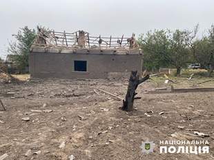 CABs, artillery, drones: Russians kill two civilians and wound nine in Kherson region