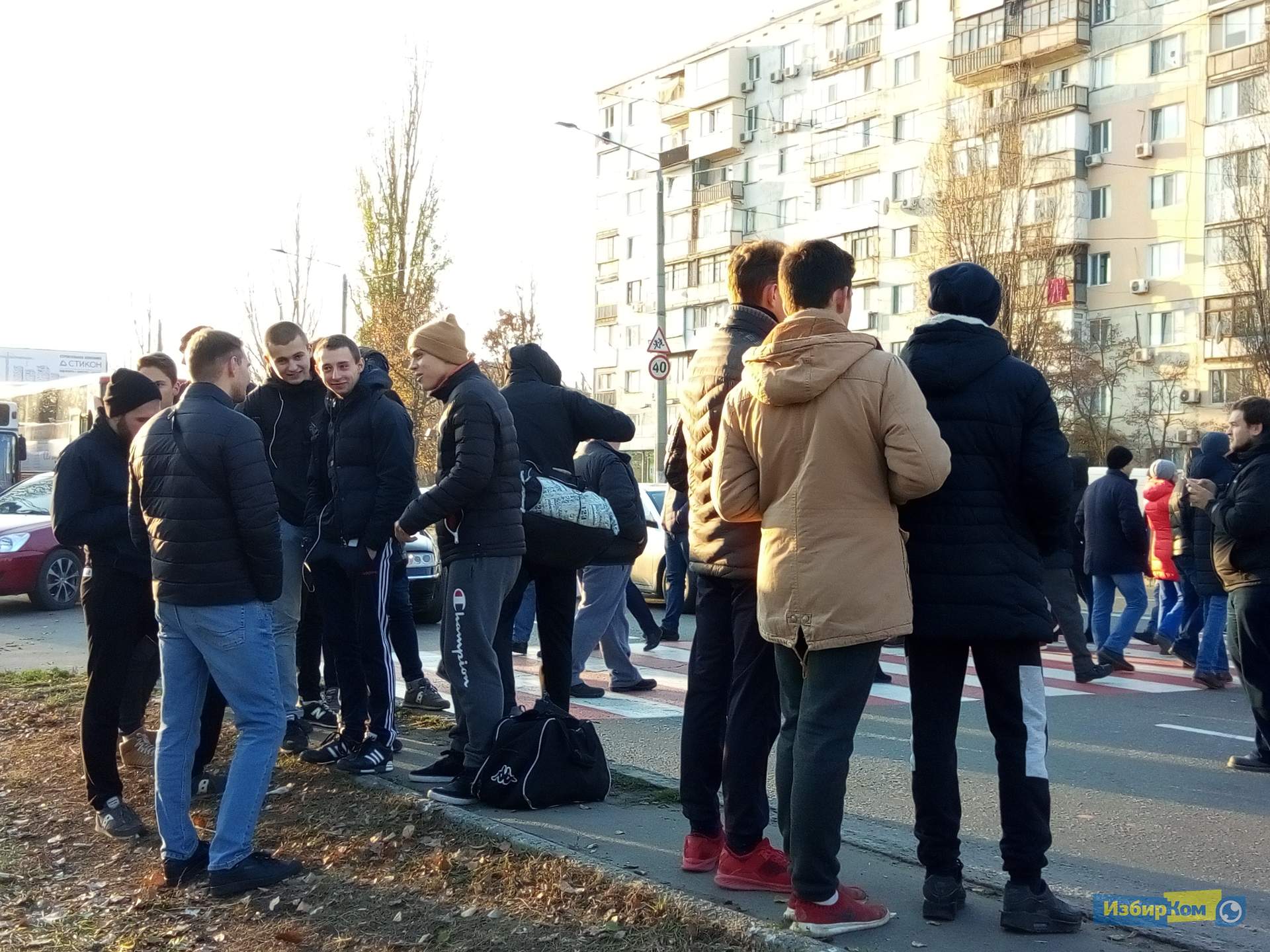 Как одесситы дорогу перекрывали