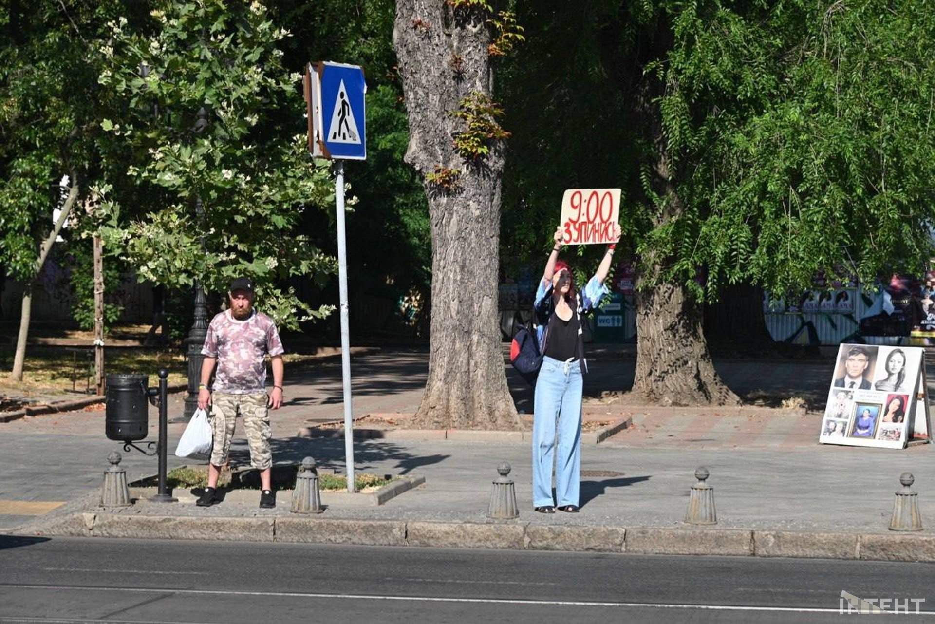 Повітряна тривога та обстріли Одеси не зупинили акцію "вшануй"