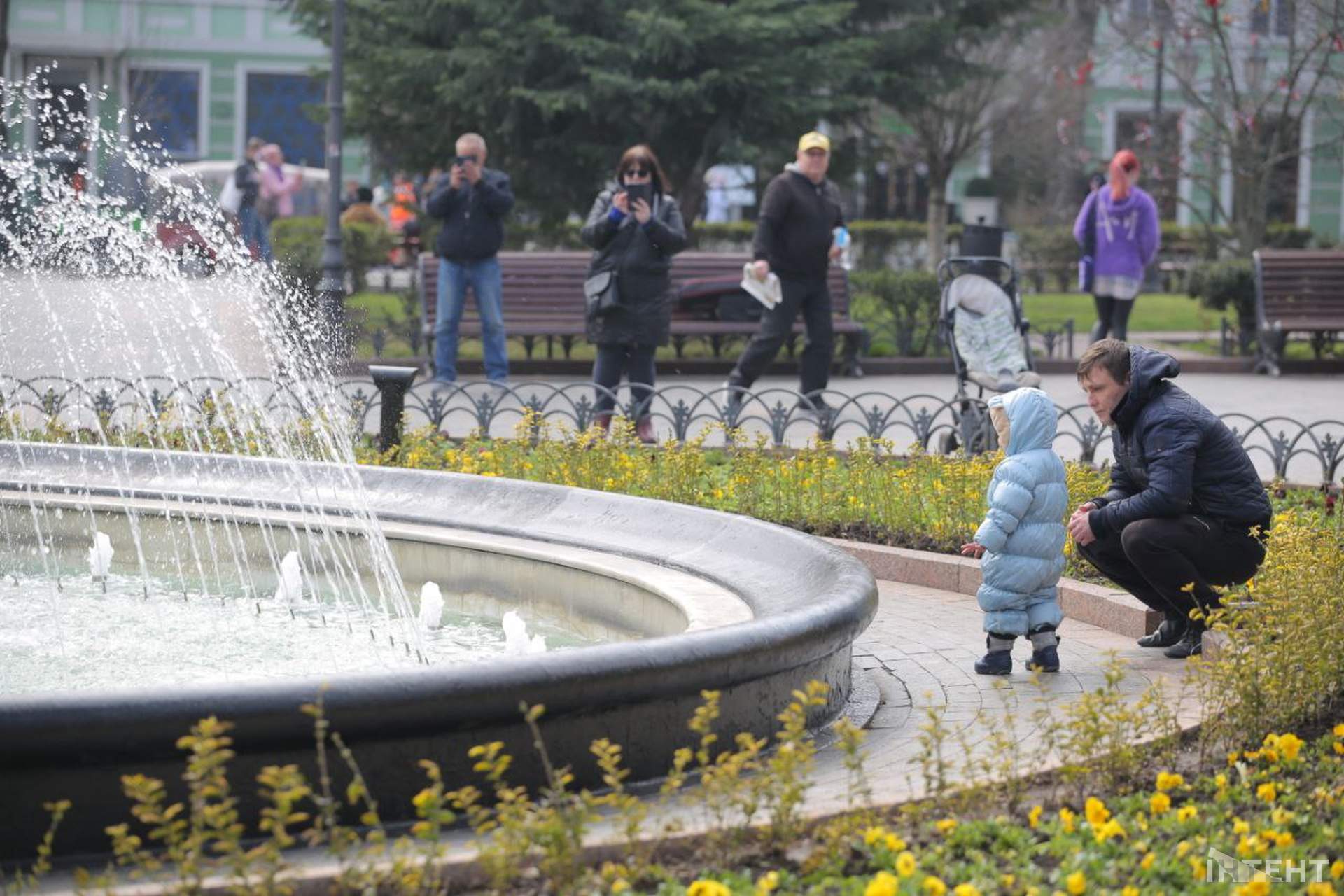 Ювілей гуморини в Одесі відзначили запуском фонтанів та відсутністю параду клоунів