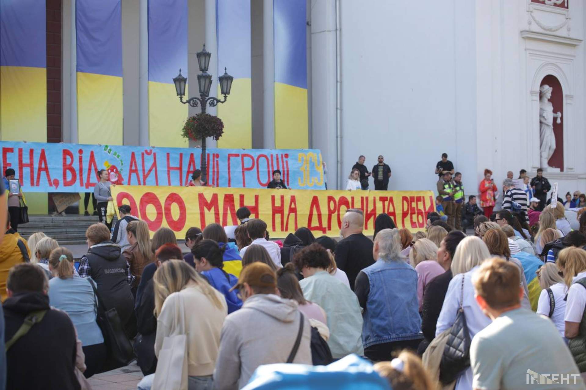 Одесити восьмий тиждень поспіль пікетували мерію