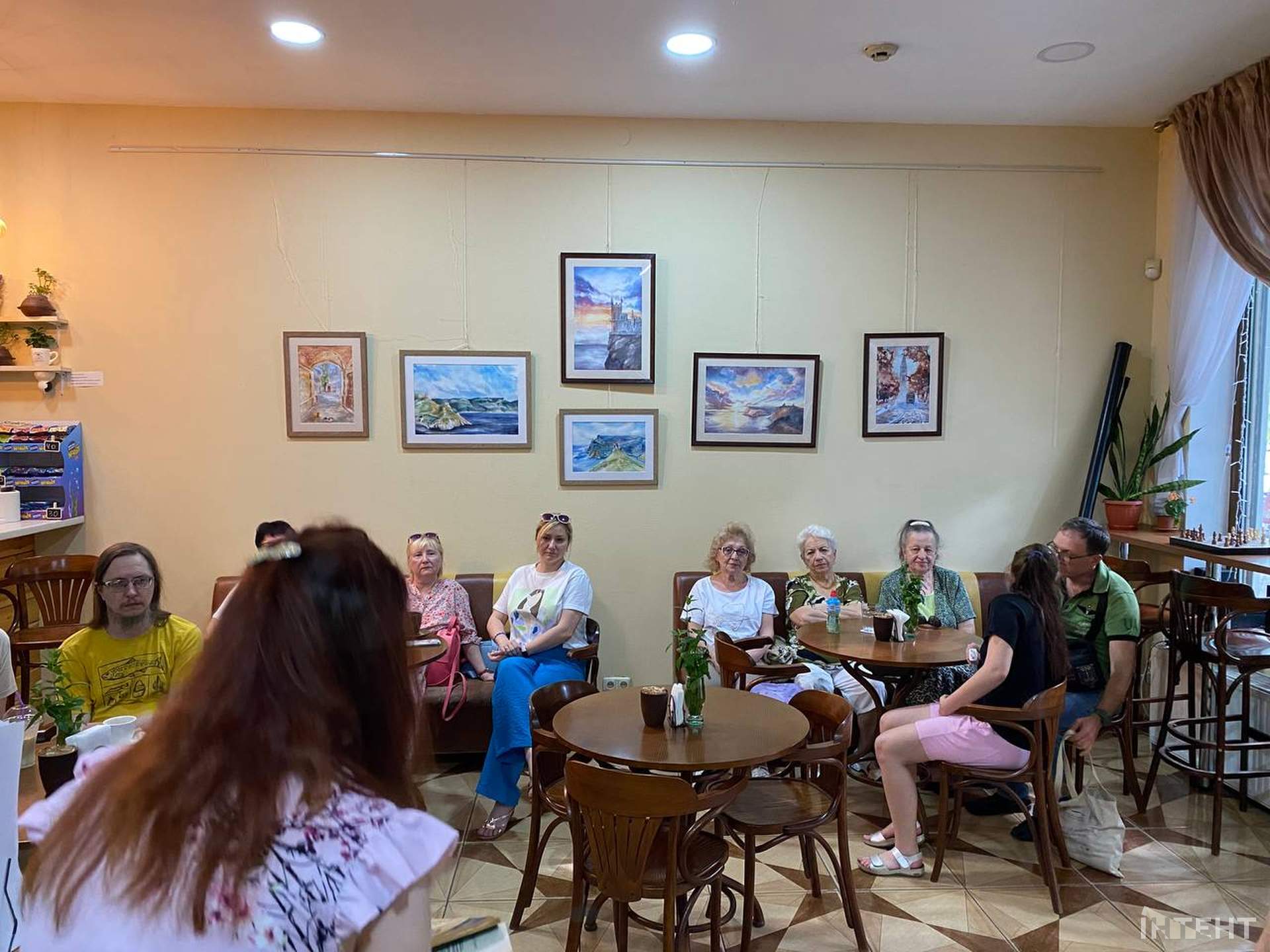 "Світло й тінь" дали концерт в Книгарні-Кав'ярні