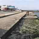 Вікенд на Ланжероні: смугасті стрічки не зупиняють одеситів, які вийшли погуляти