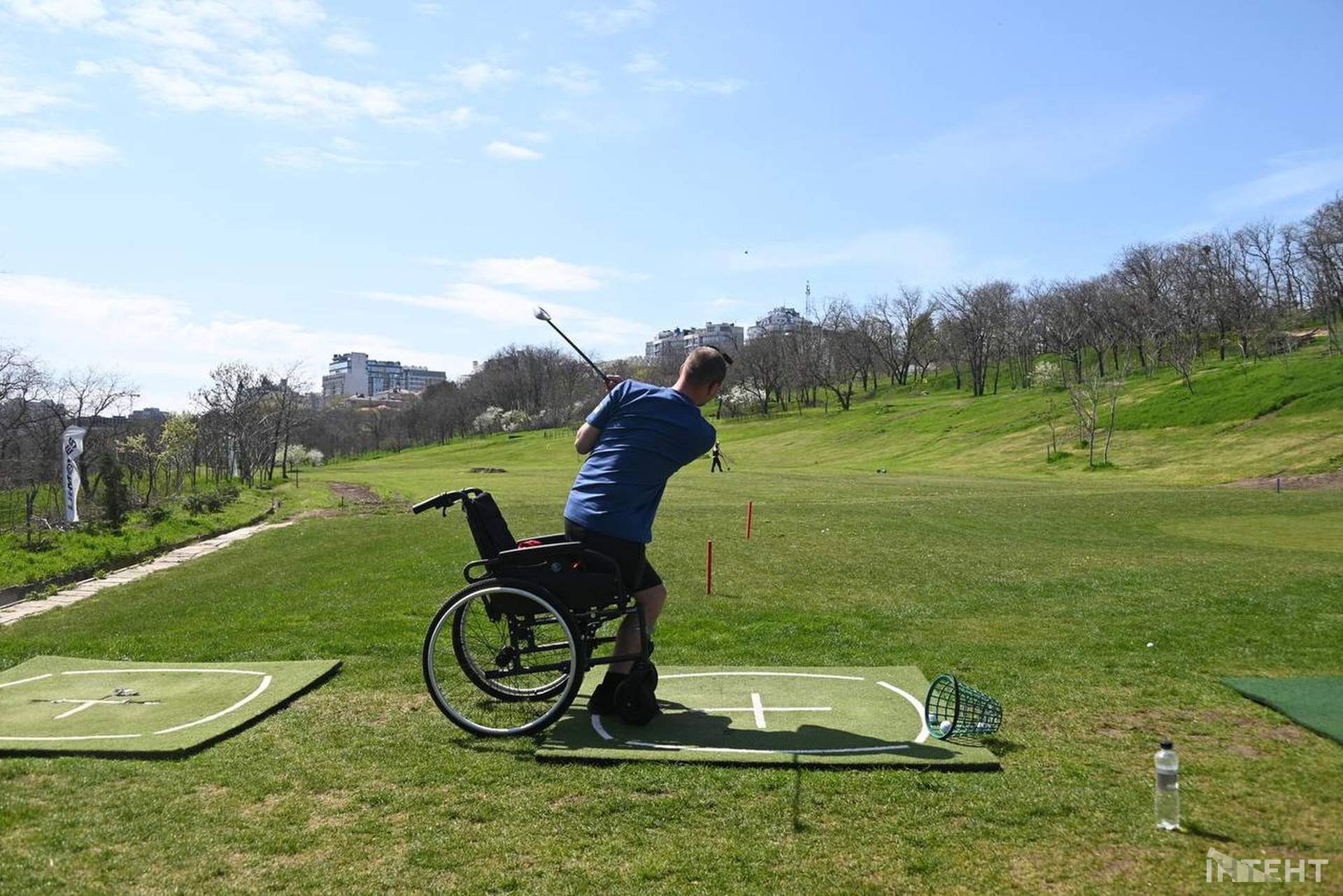 Одеських ветеранів познайомили з улюбленою грою Трампа
