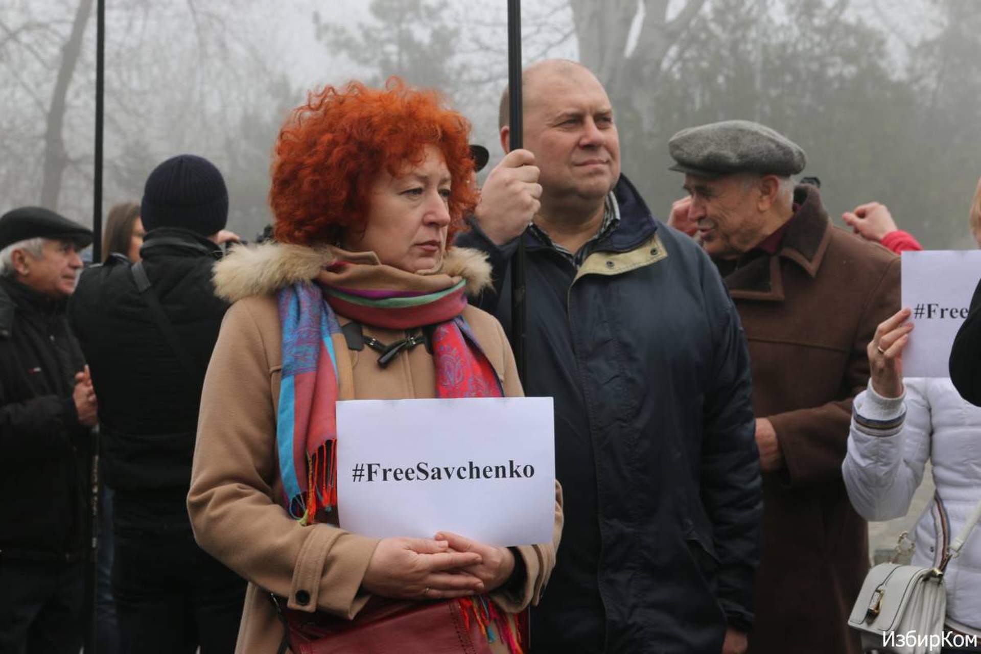 Одесситы принесли цветы к памятнику Шевченко и потребовали освободить Савченко