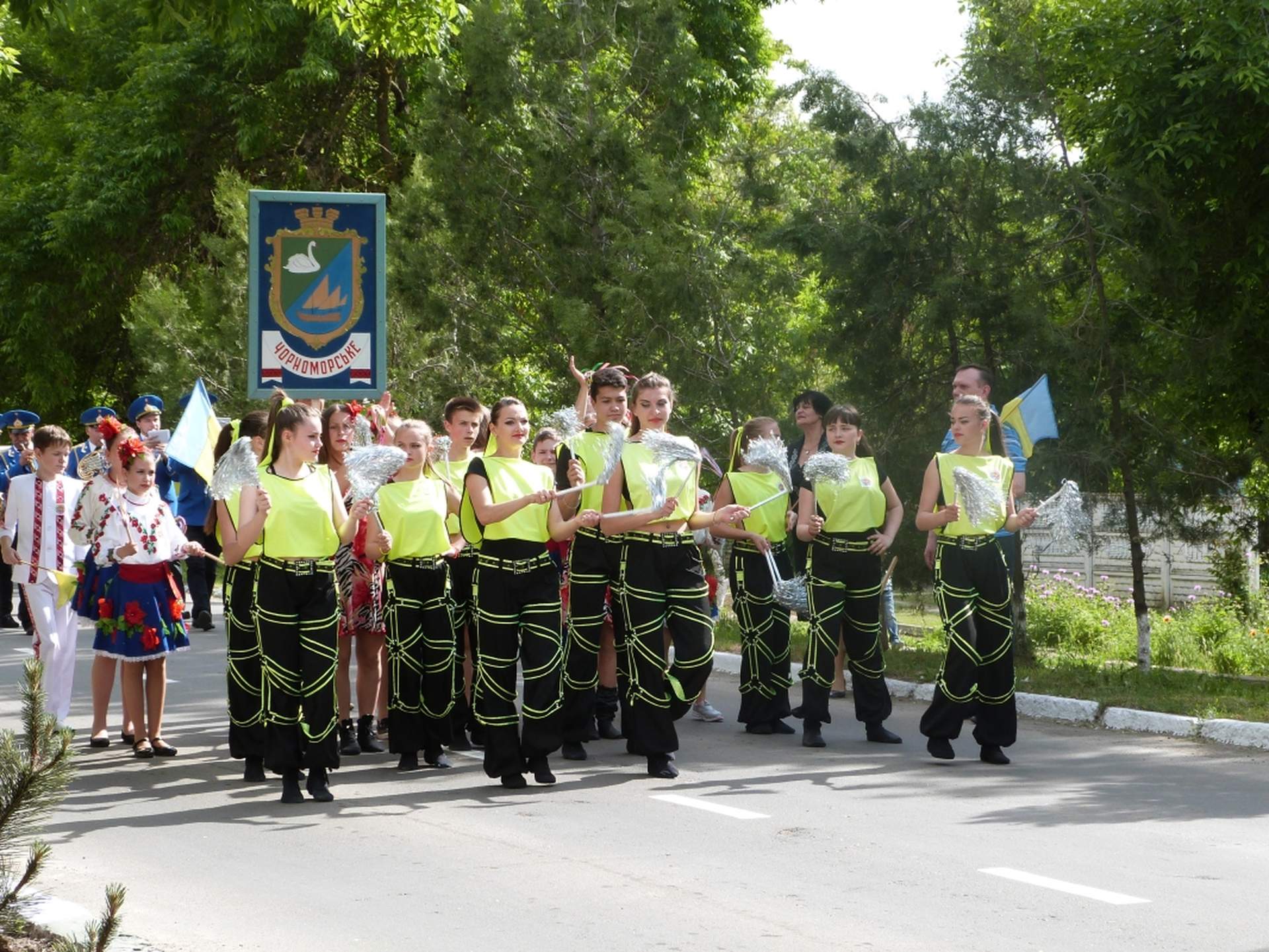 У Доброславі урочисто відкрили "Японський сад" з сакурами, золотими рибками і скульптурами