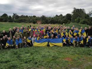 Додому повернулися 95 українських полонених: серед них миколаївські морпіхи