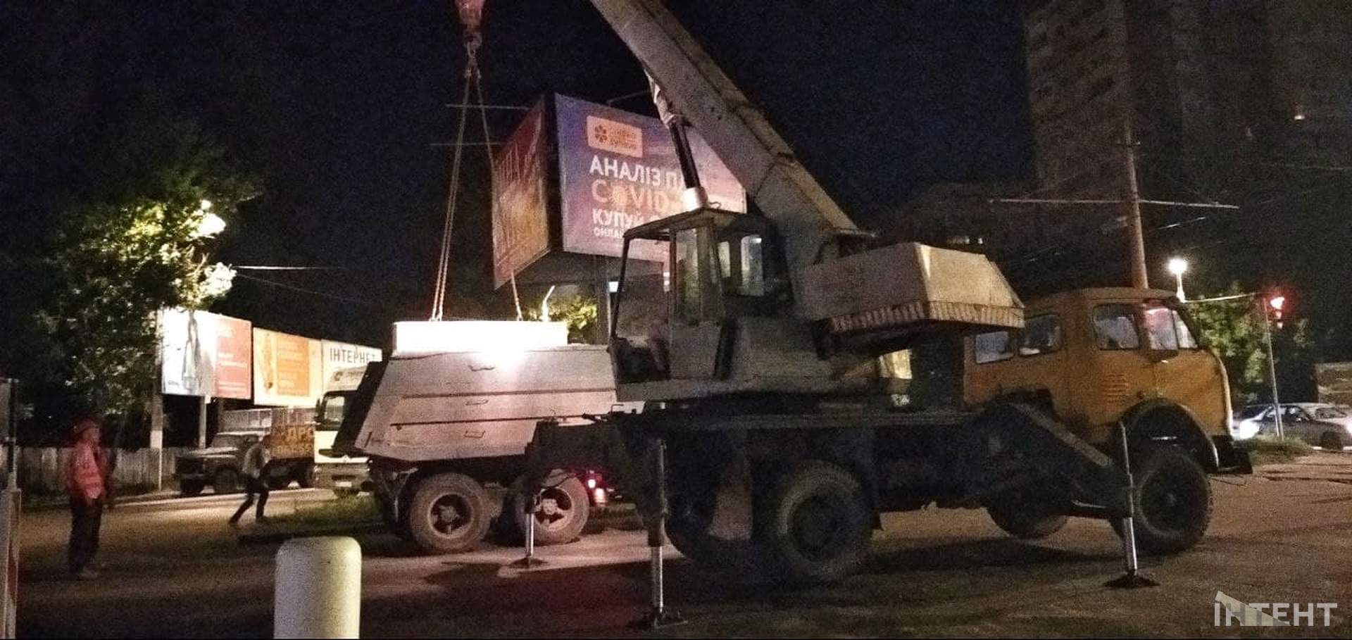 Як на перехресті Заболотного та Добровольського круговий рух облаштували