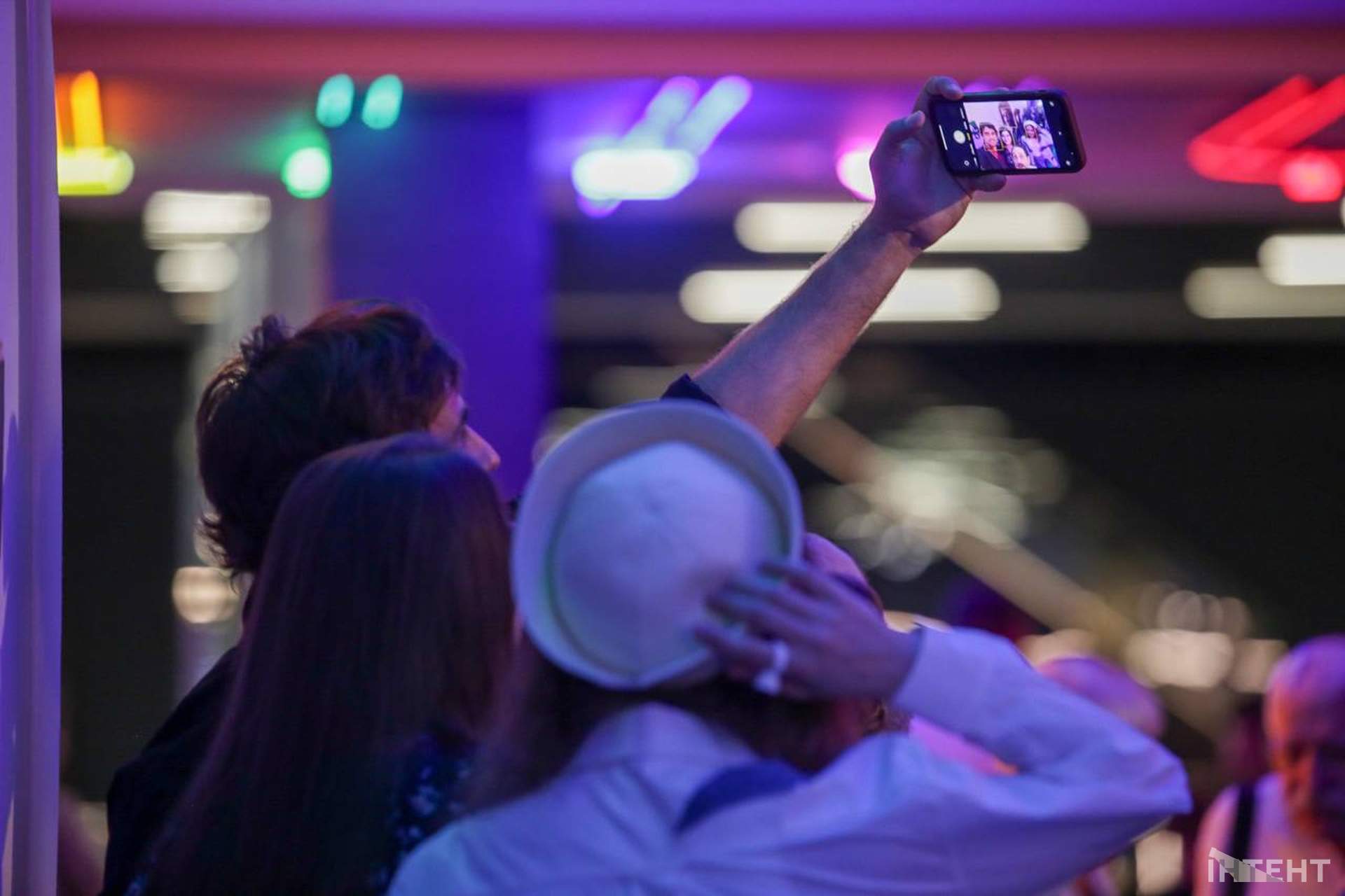 Одеситам показали прем'єру фільму "Довбуш"