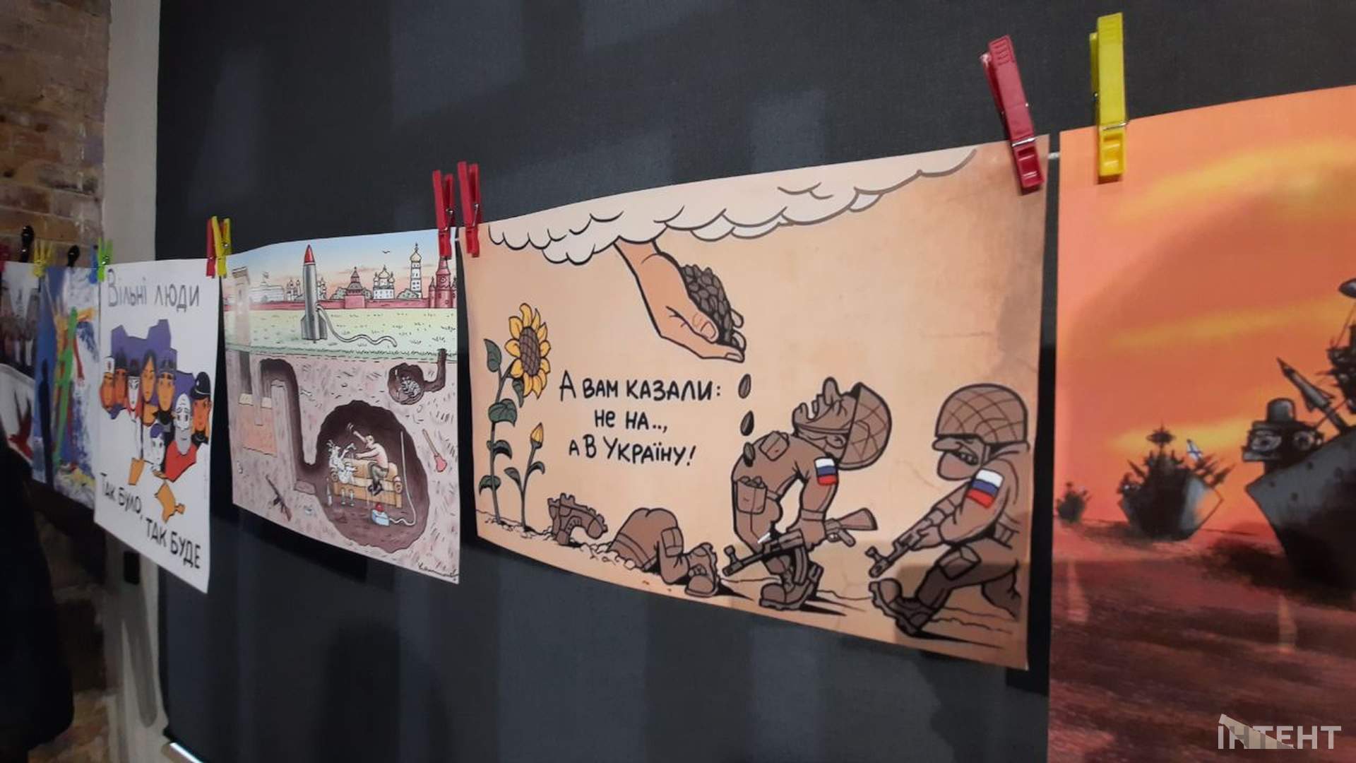 День гумору в Одесі: концерт, флешмоб "Чемодан-вокзал-росія" та арт-виставка