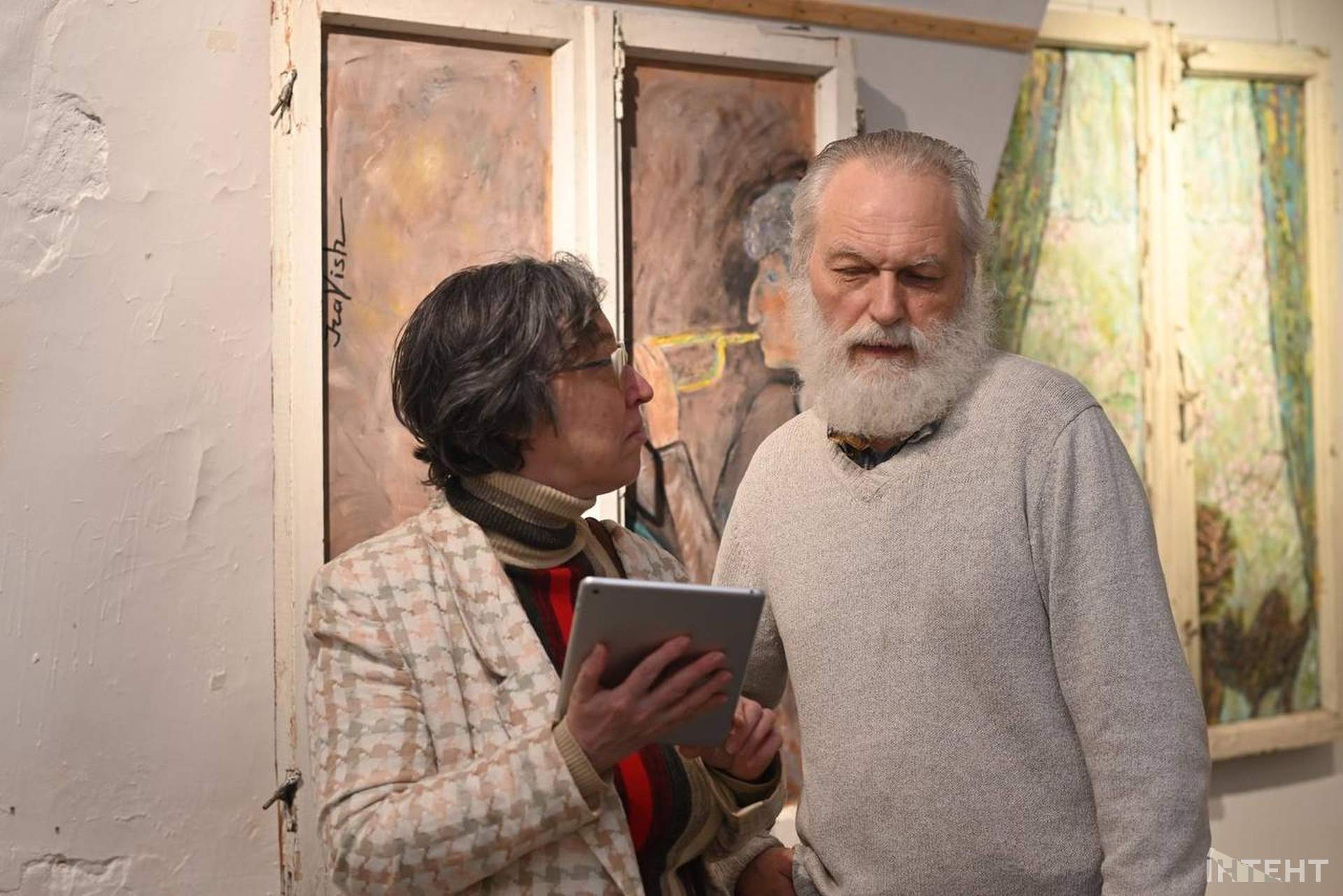 В Одесі відкрилася виставка картин у вікнах
