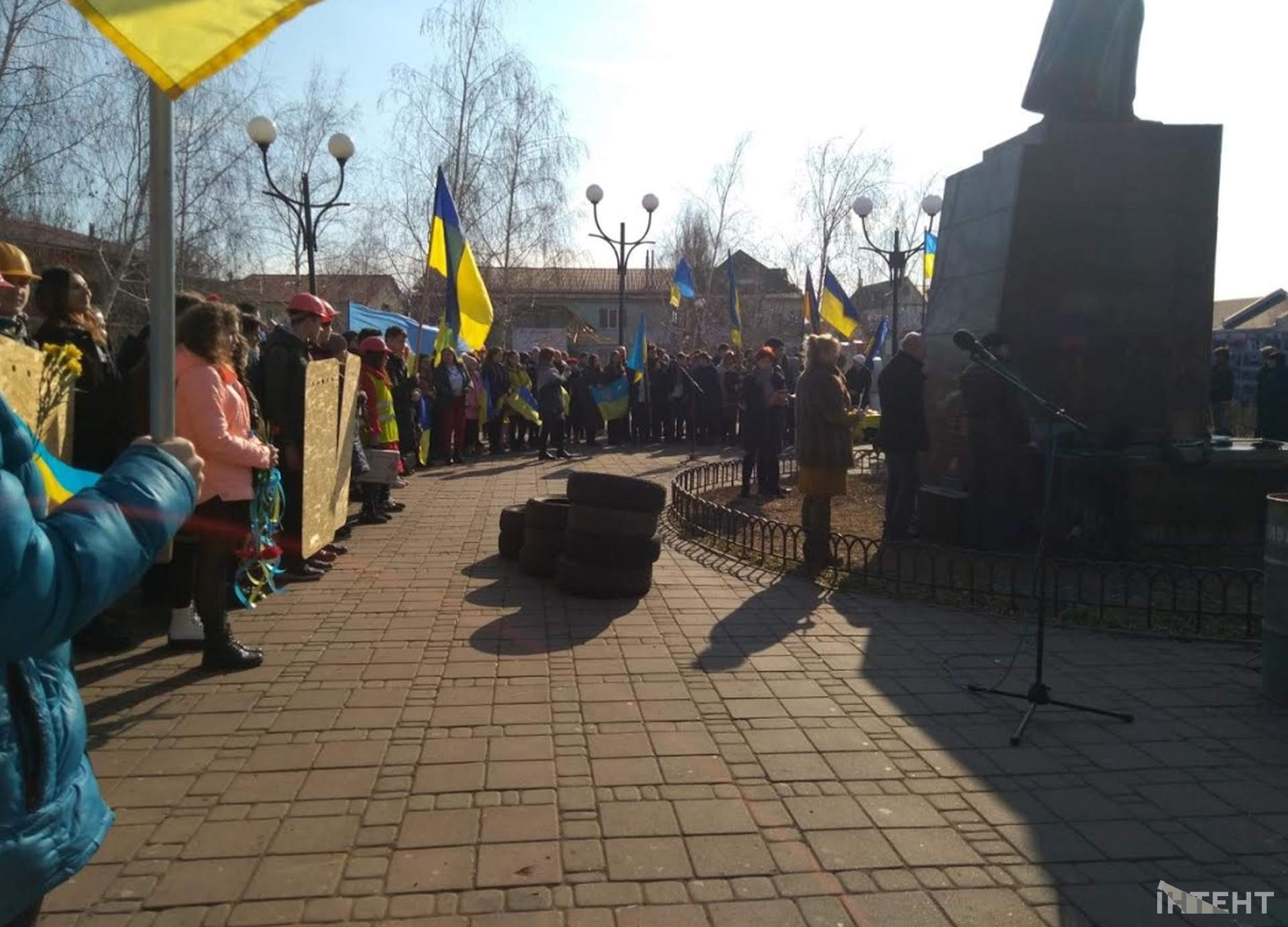 В Роздільній відбувся мітинг-реквієм пам’яті Героїв Небесної Сотні