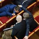 Сессия областного совета: митинги и отклоненный Ройтбурд
