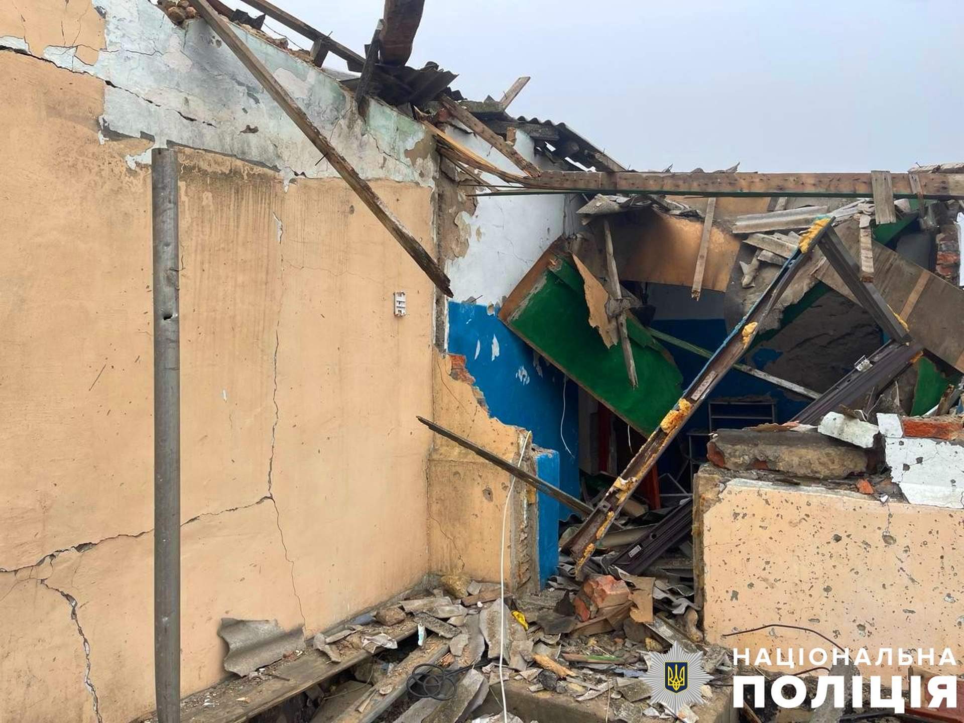 На Херсонщині росіяни атакували приватні будинки, дитсадок та хлібзавод - які наслідки