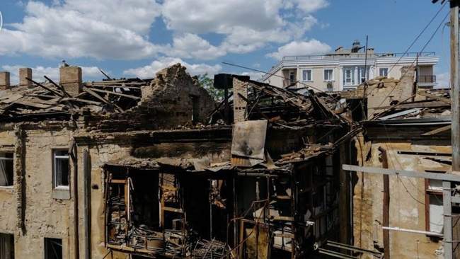 Наслідки війни в Одесі. ФОТО: omr.gov.ua