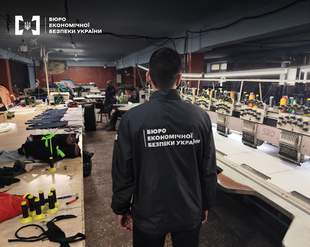 В Одесі налагодили пошиття підробленого брендового одягу