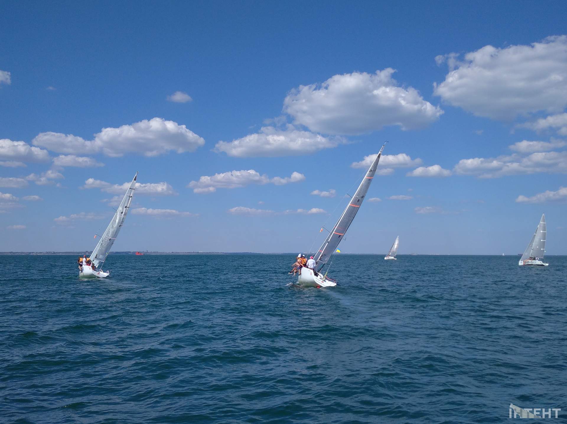 Перша регата серед одеських онлайн-медіа