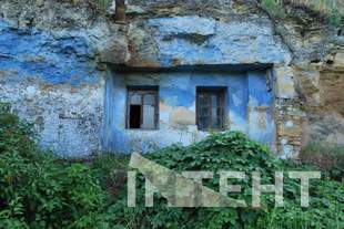 Печерні будинки Куяльника