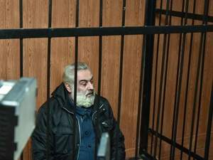 Защита Саркисяна хочет арестовать деревянные корпуса "Виктории"