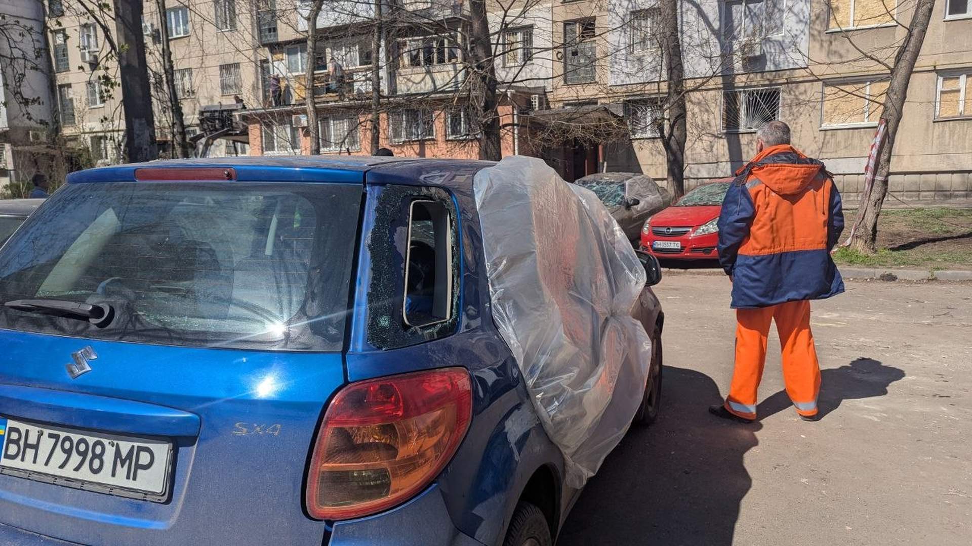 В Одесі через російську атаку горіла п'ятиповерхівка