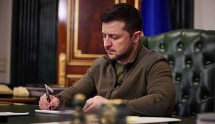 Оборона, зарплати, пенсії: Зеленський підписав бюджет-2025
